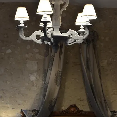 Prázdninový dům Grand De L'ancien Presbytere Saint-Martin-de-Sanzay