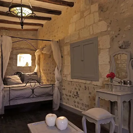Grand De L'ancien Presbytere