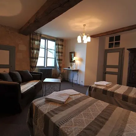 Feriehus Grand De L'ancien Presbytere Saint-Martin-de-Sanzay